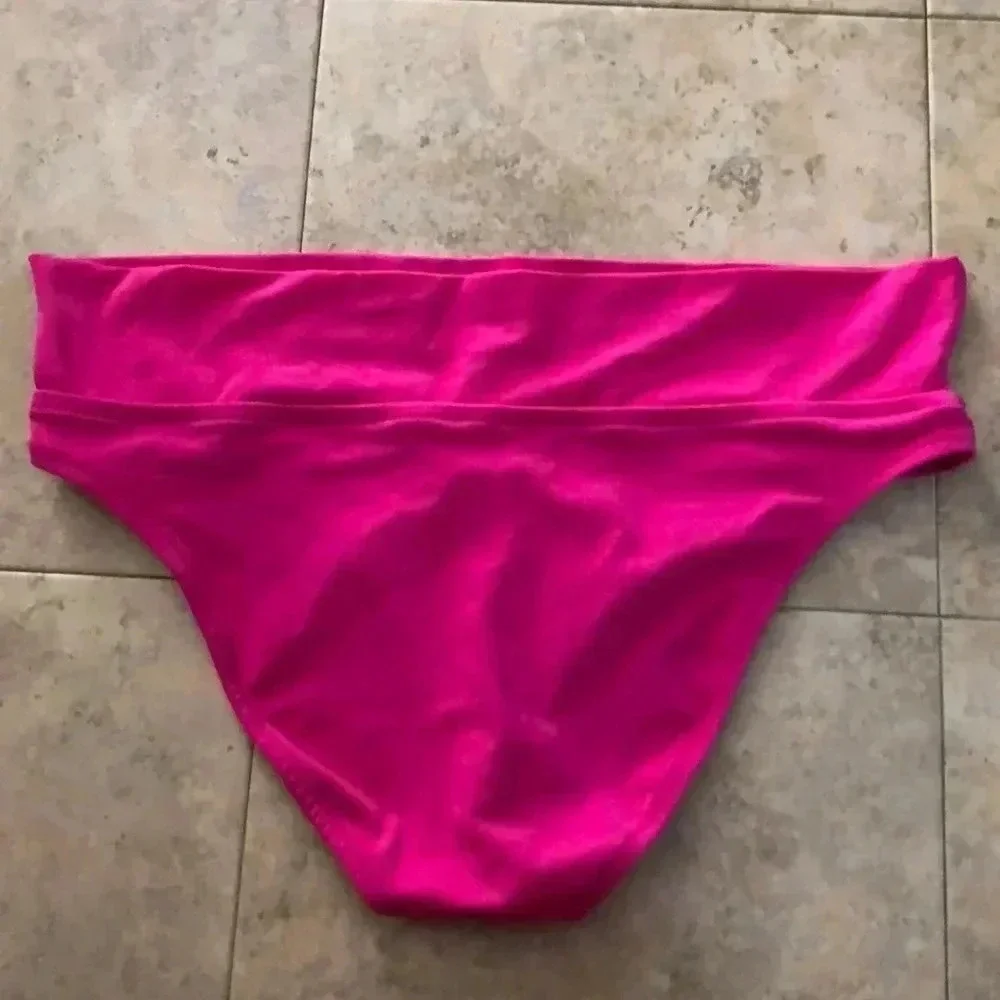 Victoria swim bottom